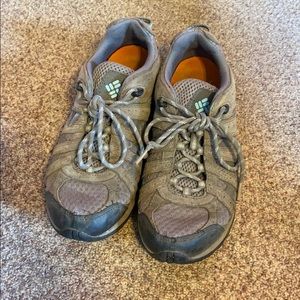 Columbia hiking shoes